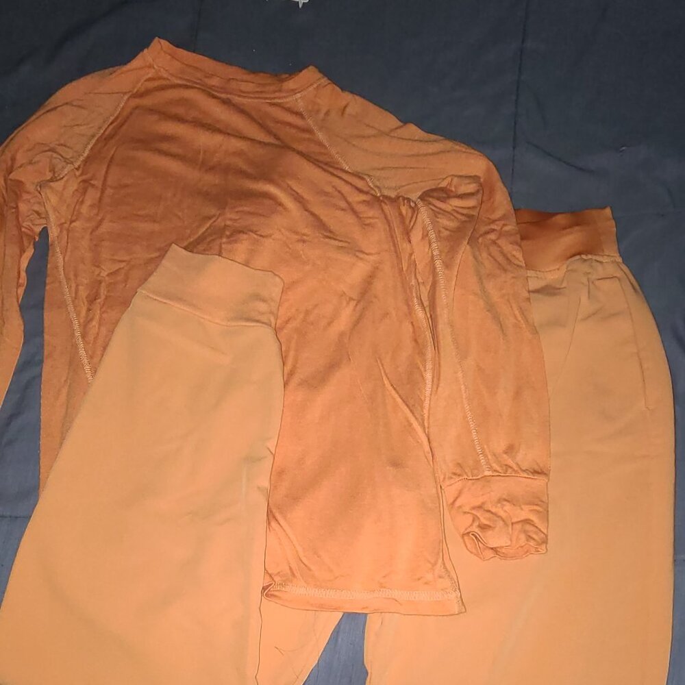 Orange scrub set mandala